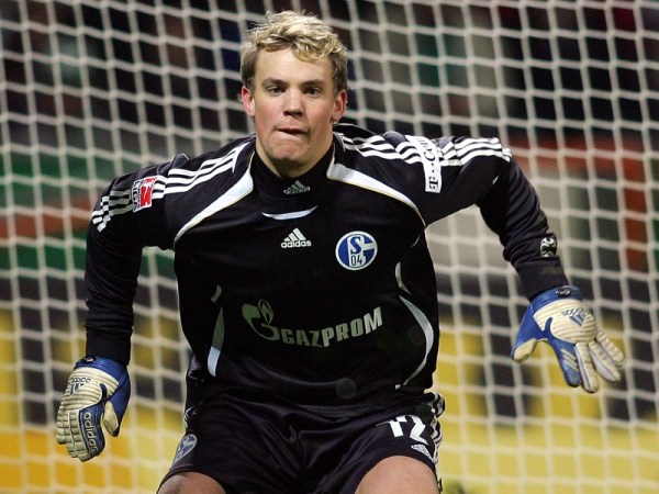 后卫体系中 后卫体系中